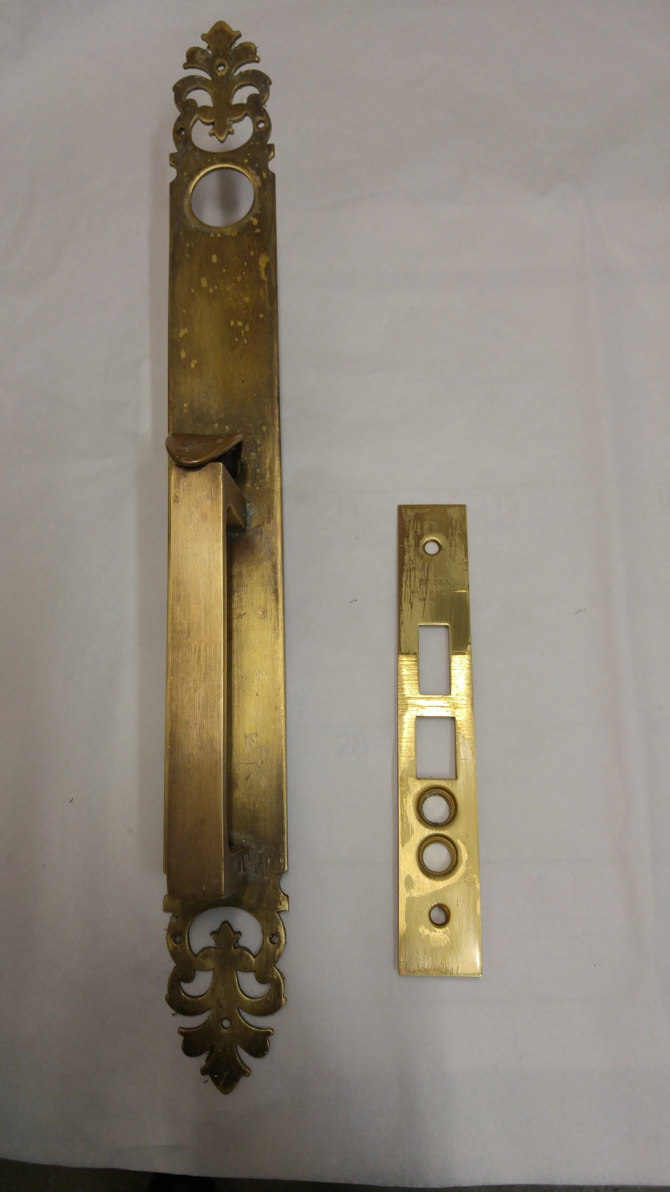 Grande poignée de porte avant restauration